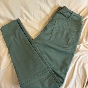 Like New Women’s 5.11 Tactical Pants Size 4 Regular Utility Green Cargo Anke Zip